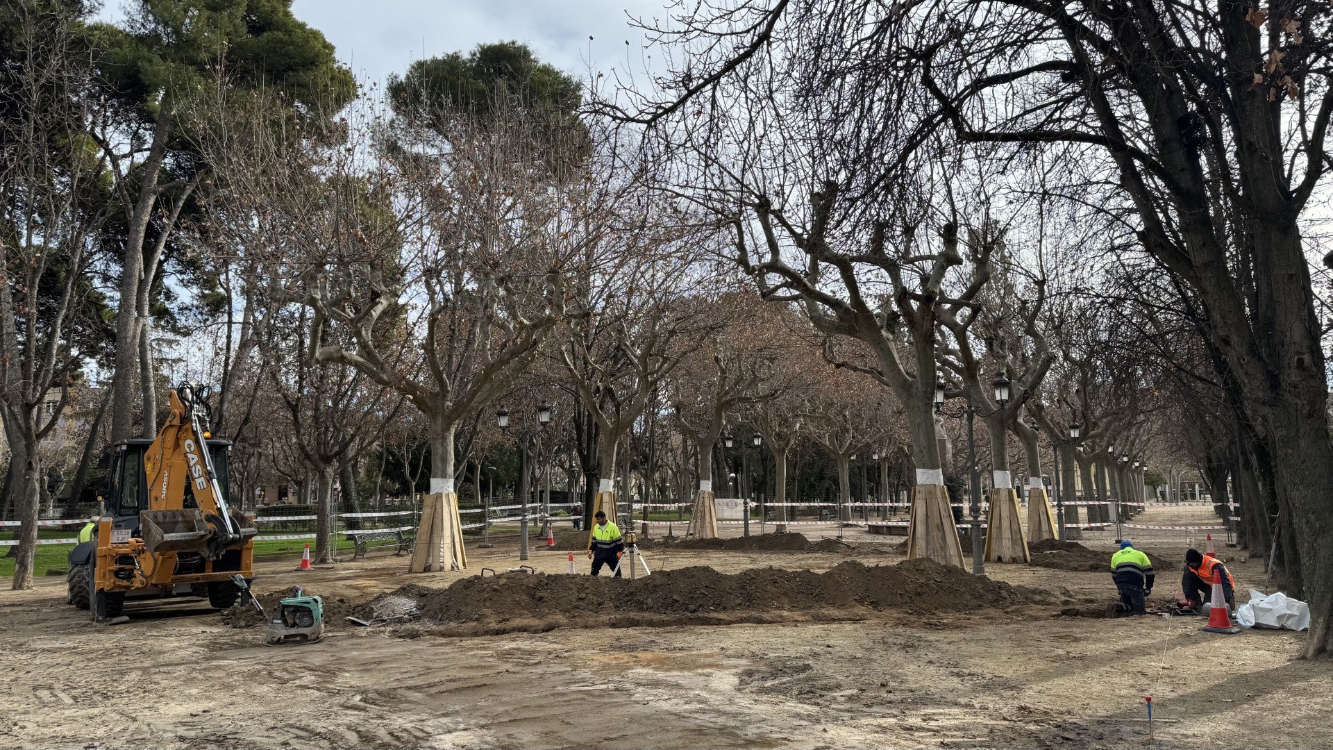 Comienzan en Huesca las obras de reurbanización de los viales principales del Parque Miguel Servet Comienzan en Huesca las obras de reurbanización de los viales principales del Parque Miguel Servet