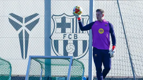 Ya es oficial: Ter Stegen se marcha cedido al Girona Ya es oficial: Ter Stegen se marcha cedido al Girona