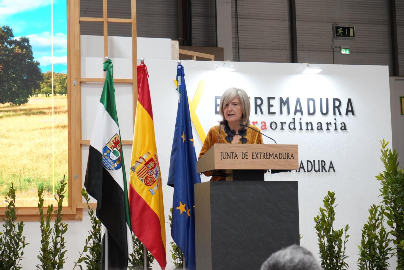 Extremadura presenta su propuesta turística en Fitur basada en la gastronomía, el lujo silencioso, nuevos mercados y grandes eventos deportivos Extremadura presenta su propuesta turística en Fitur basada en la gastronomía, el lujo silencioso, nuevos mercados y grandes eventos deportivos