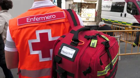 Las enfermeras y enfermeros falleros refuerzan la prevención y la respuesta ante emergencias Las enfermeras y enfermeros falleros refuerzan la prevención y la respuesta ante emergencias