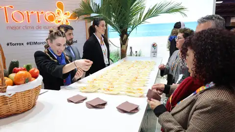 Tradición, tecnologías y desarrollo centran la promoción de Torrox en la segunda jornada de FITUR Tradición, tecnologías y desarrollo centran la promoción de Torrox en la segunda jornada de FITUR