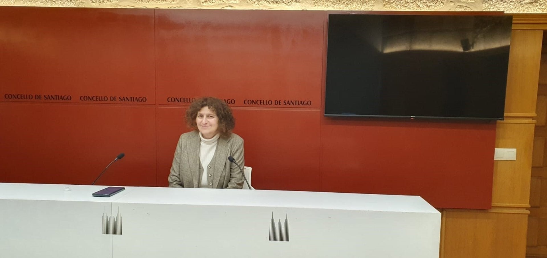 Los vecinos de Santiago podrán solicitar reunirse individualmente con Goretti Sanmartín a partir de la próxima semana Los vecinos de Santiago podrán solicitar reunirse individualmente con Goretti Sanmartín a partir de la próxima semana