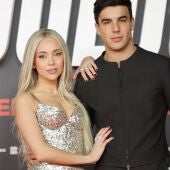 Ana Mena y Óscar Casas 