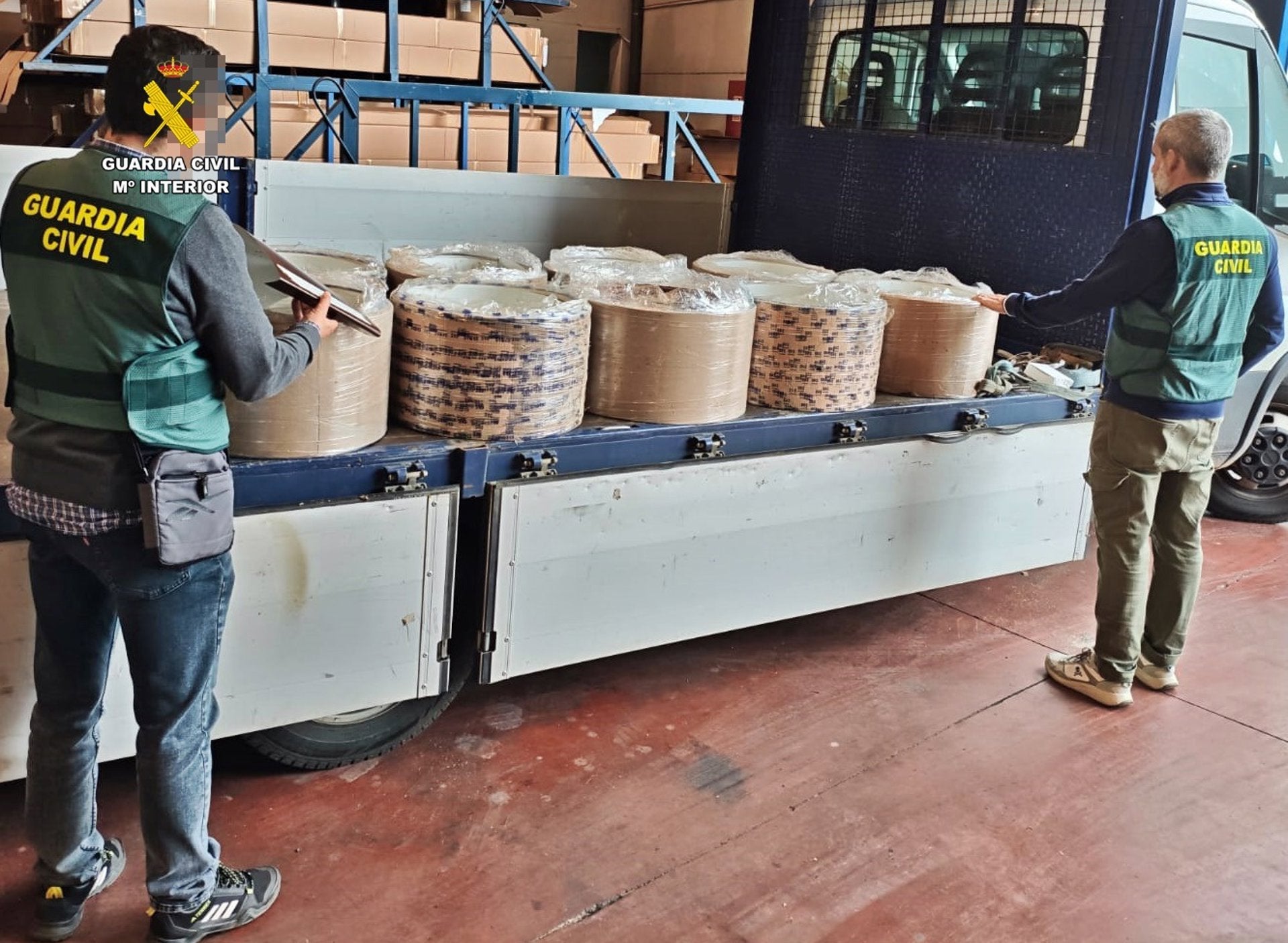 Investigado un extrabajador de una empresa de aluminio de Fuente del Maestre por robar material Investigado un extrabajador de una empresa de aluminio de Fuente del Maestre por robar material