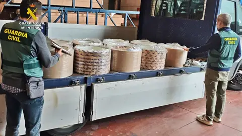 Investigado un extrabajador de una empresa de aluminio de Fuente del Maestre por robar material Investigado un extrabajador de una empresa de aluminio de Fuente del Maestre por robar material