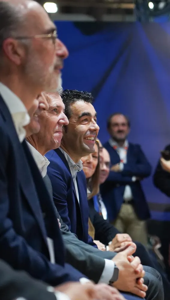 El presidente de la Xunta de Galicia, Alfonso Rueda junto con el presidente de la Diputación de Pontevedra, Luis López El presidente de la Xunta de Galicia, Alfonso Rueda junto con el presidente de la Diputación de Pontevedra, Luis López