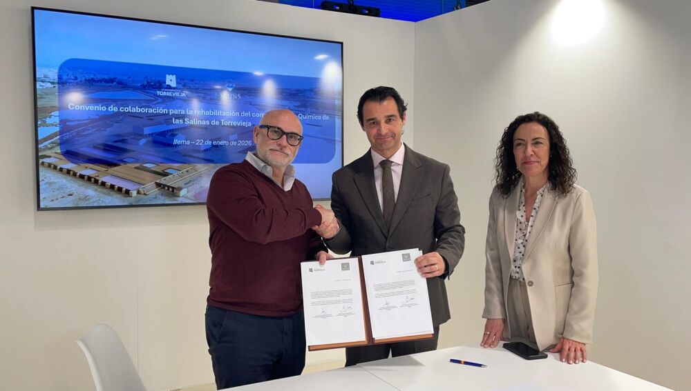Salins España y el Ayuntamiento de Torrevieja dan los primeros pasos en FITUR para la rehabilitación de La Química