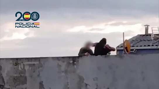 El vídeo de la espectacular detención del pederasta "altamente peligroso" incluido en la lista de 'los diez más buscados': "extremadamente" violento El vídeo de la espectacular detención del pederasta "altamente peligroso" incluido en la lista de 'los diez más buscados': "extremadamente" violento