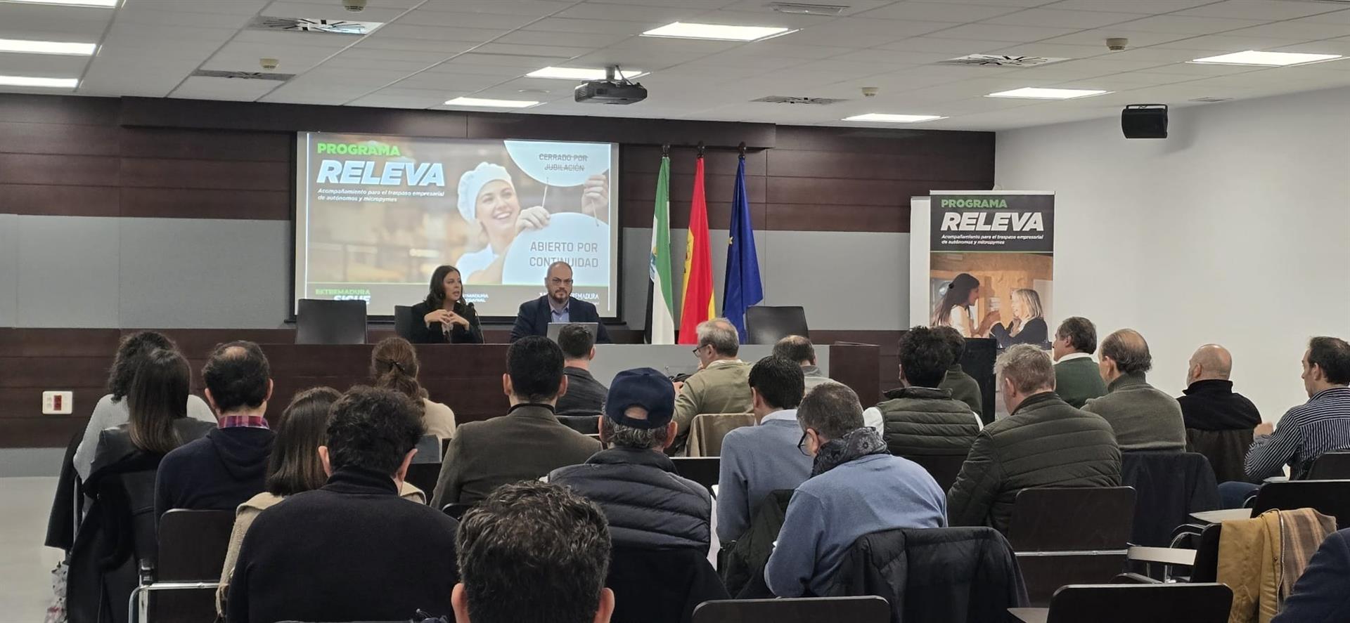 El Programa Releva de la Junta favorece la continuidad de las empresas extremeñas mediante el relevo generacional El Programa Releva de la Junta favorece la continuidad de las empresas extremeñas mediante el relevo generacional