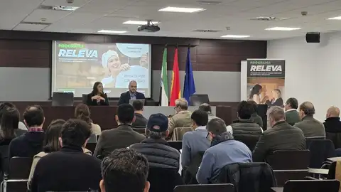 El Programa Releva de la Junta favorece la continuidad de las empresas extremeñas mediante el relevo generacional El Programa Releva de la Junta favorece la continuidad de las empresas extremeñas mediante el relevo generacional