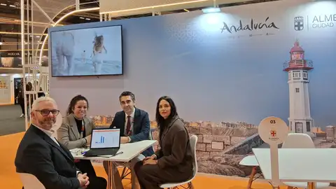 Reunión en el stand de 'Costa de Almería' en FITUR Reunión en el stand de 'Costa de Almería' en FITUR