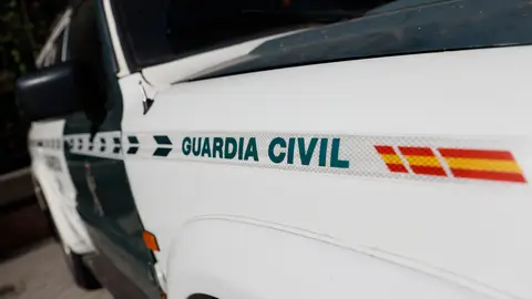 Coche de la Guardia Civil, en una imagen de archivo. Coche de la Guardia Civil, en una imagen de archivo.