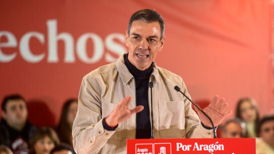 El presidente del Gobierno y l&iacute;der del PSOE, Pedro S&aacute;nchez, participa en un acto electoral en Huesca para respaldar a la candidata socialista a la presidencia de Arag&oacute;n, Pilar Alegr&iacute;a, en el primer fin de semana de campa&ntilde;a. 