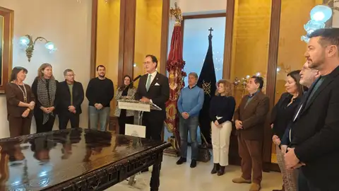 El pleno de enero propondrá a Luis Miguel García Lozano como Caballero Cubierto de la Semana Santa de Orihuela 2026 El pleno de enero propondrá a Luis Miguel García Lozano como Caballero Cubierto de la Semana Santa de Orihuela 2026