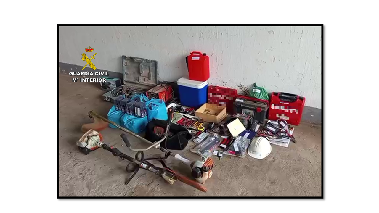 Detienen a un grupo criminal dedicado al robo de herramientas en el interior de vehículos en la provincia de Ciudad Real Detienen a un grupo criminal dedicado al robo de herramientas en el interior de vehículos en la provincia de Ciudad Real