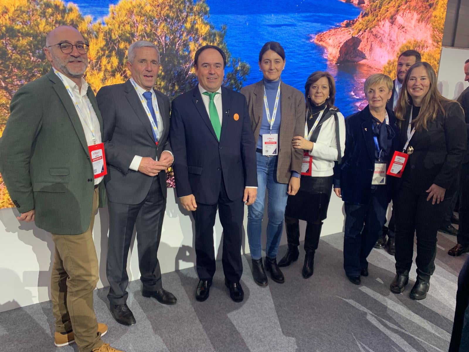 Playas, gastronomía, deporte y cultura protagonizan la promoción de Pilar de la Horadada en FITUR y en la madrileña Plaza de Callao Playas, gastronomía, deporte y cultura protagonizan la promoción de Pilar de la Horadada en FITUR y en la madrileña Plaza de Callao