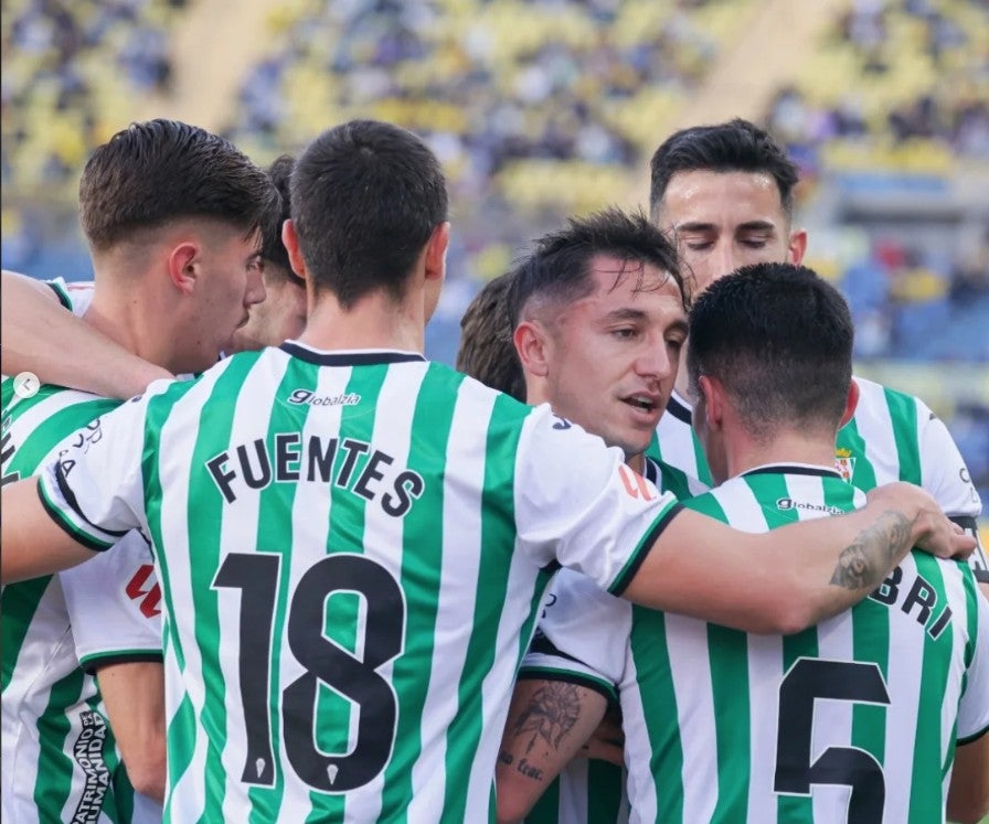 Una vuelta a casa para seguir soñando Una vuelta a casa para seguir soñando