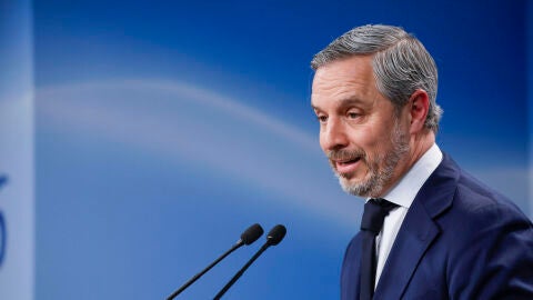 El vicesecretario del PP, Juan Bravo durante la rueda de prensa posterior a la reunión del Comité de Dirección del partido, este lunes en la sede de la calle Génova El vicesecretario del PP, Juan Bravo durante la rueda de prensa posterior a la reunión del Comité de Dirección del partido, este lunes en la sede de la calle Génova