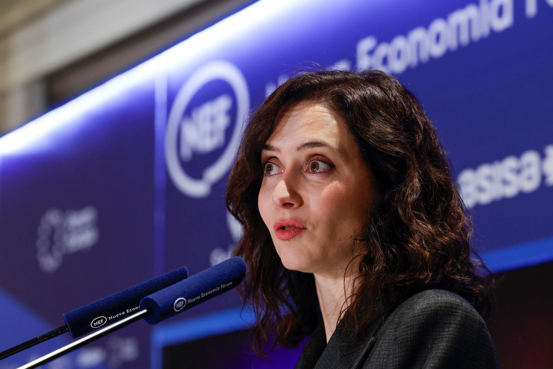 Ayuso anuncia una nueva rebaja del IRPF: cuándo entra en vigor y qué madrileños saldrán beneficiados Ayuso anuncia una nueva rebaja del IRPF: cuándo entra en vigor y qué madrileños saldrán beneficiados