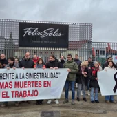 Concentración de CCOO en Valdepeñas Concentración de CCOO en Valdepeñas