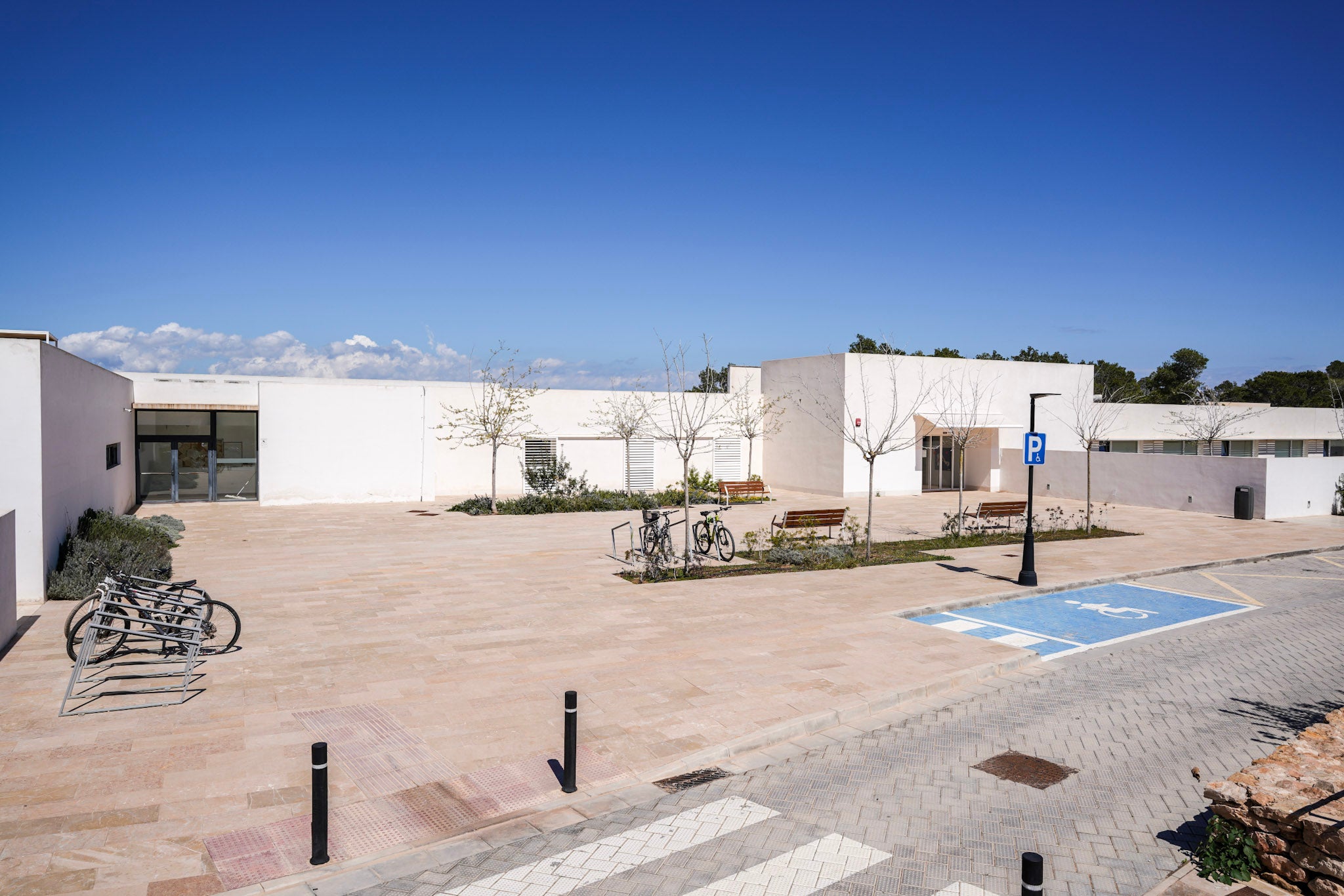 José Ramón Mateos “La normalización de los turnos permitirá volver a ofrecer un servicio de calidad en la residencia de mayores de Formentera” José Ramón Mateos “La normalización de los turnos permitirá volver a ofrecer un servicio de calidad en la residencia de mayores de Formentera”