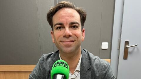 Miguel Amengual Delgado, director Comercial de Mac Hotels y Pure Salt, en los estudios de Onda Cero Mallorca. 