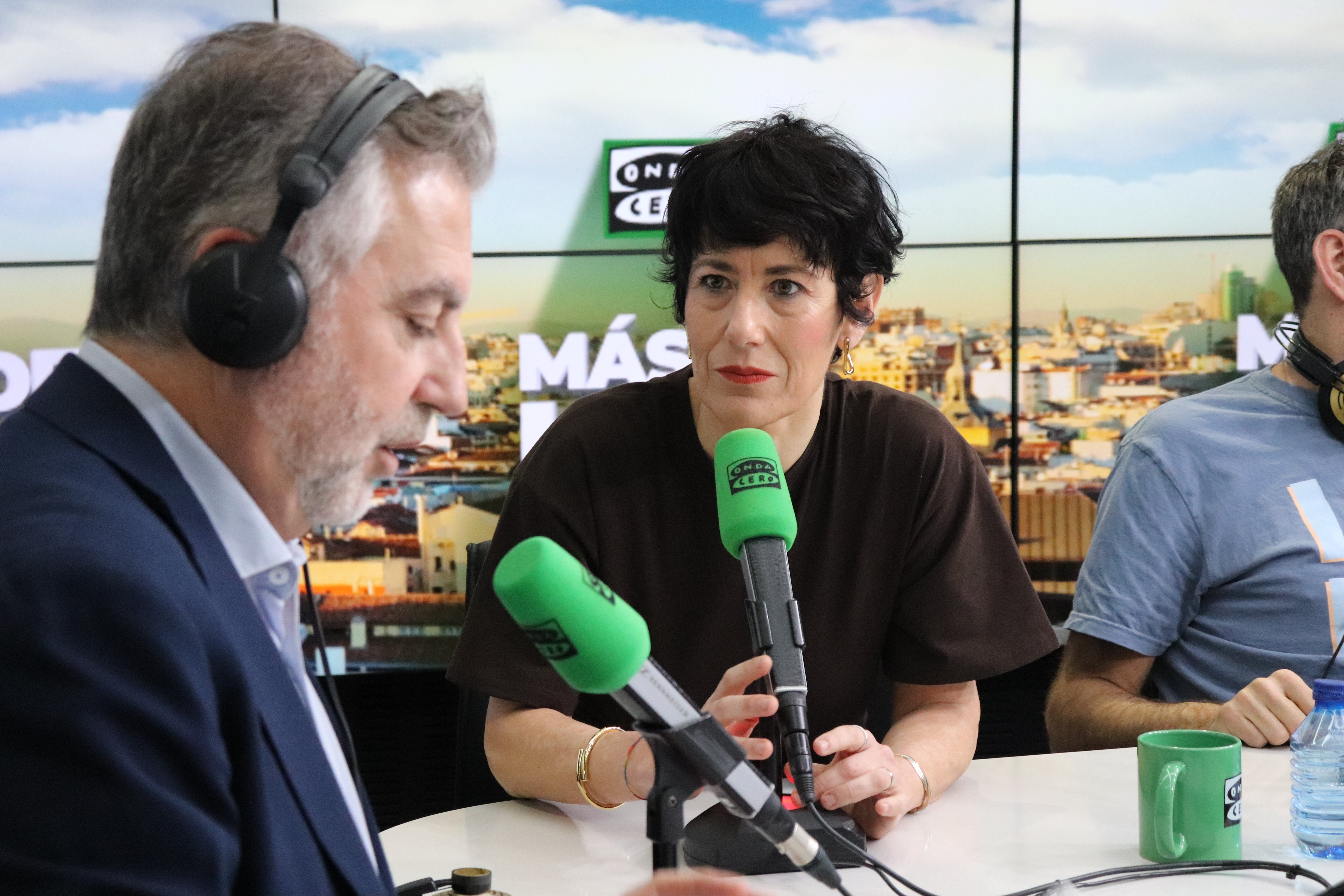 Elma Saiz asegura que el Gobierno presentará los presupuestos "dentro del primer trimestre" y otros titulares de la entrevista con Alsina Elma Saiz asegura que el Gobierno presentará los presupuestos "dentro del primer trimestre" y otros titulares de la entrevista con Alsina