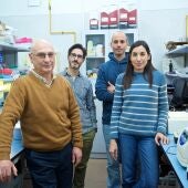El ilicitano Francis Mojica con investigadores que han participado en la identificación de la enzima.