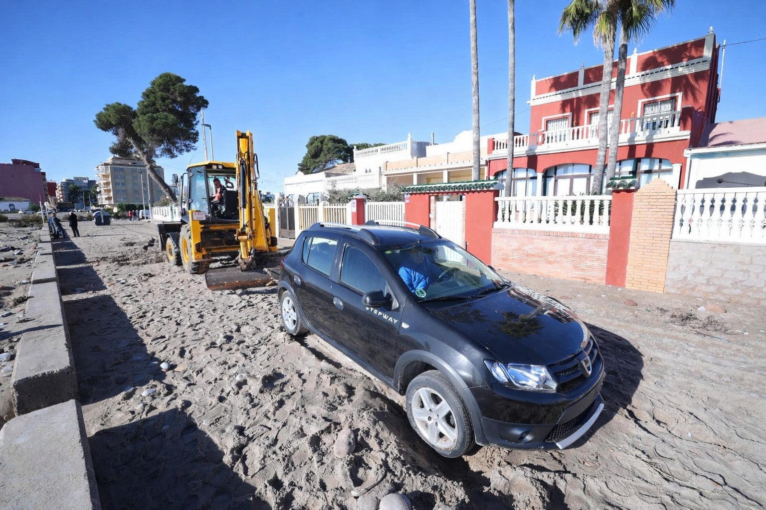 Burriana cuantifica en cerca de 600.000 euros los graves daños causados por el temporal Harry en su costa Burriana cuantifica en cerca de 600.000 euros los graves daños causados por el temporal Harry en su costa
