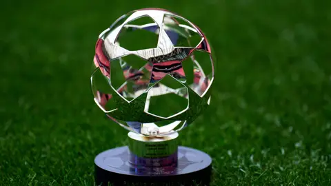 Los cálculos de la última jornada de Champions para Madrid, Barça y Atlético de Madrid: qué se juegan y cuánto dinero ganan por pasar a octavos Los cálculos de la última jornada de Champions para Madrid, Barça y Atlético de Madrid: qué se juegan y cuánto dinero ganan por pasar a octavos