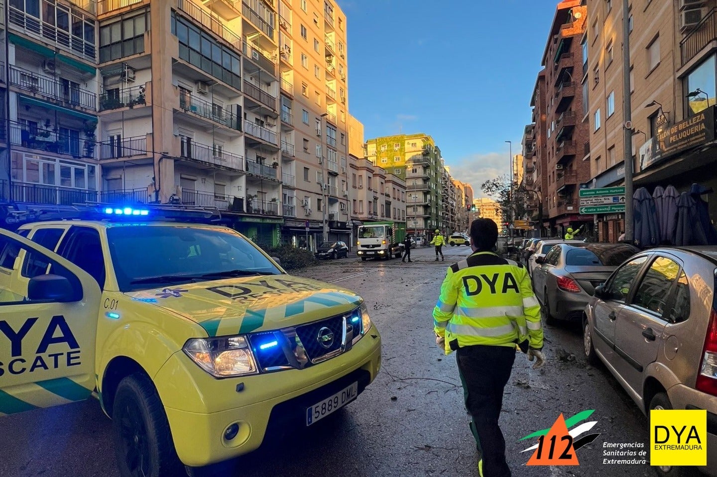 Guardiola señala que se ha activado el ES-Alert para alertar del "riesgo extremo" por viento, lluvia y nieve Guardiola señala que se ha activado el ES-Alert para alertar del "riesgo extremo" por viento, lluvia y nieve
