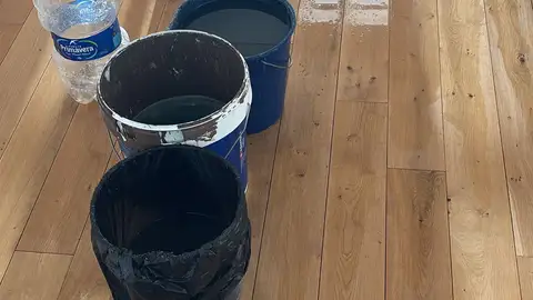 Cubos y goteras en el edificio de los juzgados de Almagro Cubos y goteras en el edificio de los juzgados de Almagro