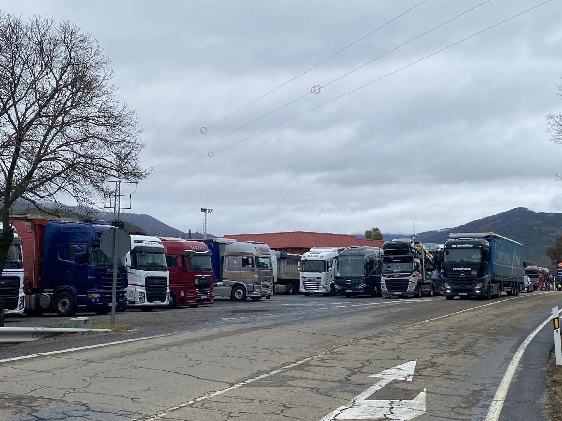 Ascienden a diez las carreteras o caminos de la provincia de Cáceres afectados por el paso de 'Kristin' Ascienden a diez las carreteras o caminos de la provincia de Cáceres afectados por el paso de 'Kristin'