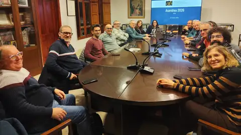 Reunión de la Asamblea de la Asociación de Informadores de Elche. Reunión de la Asamblea de la Asociación de Informadores de Elche.