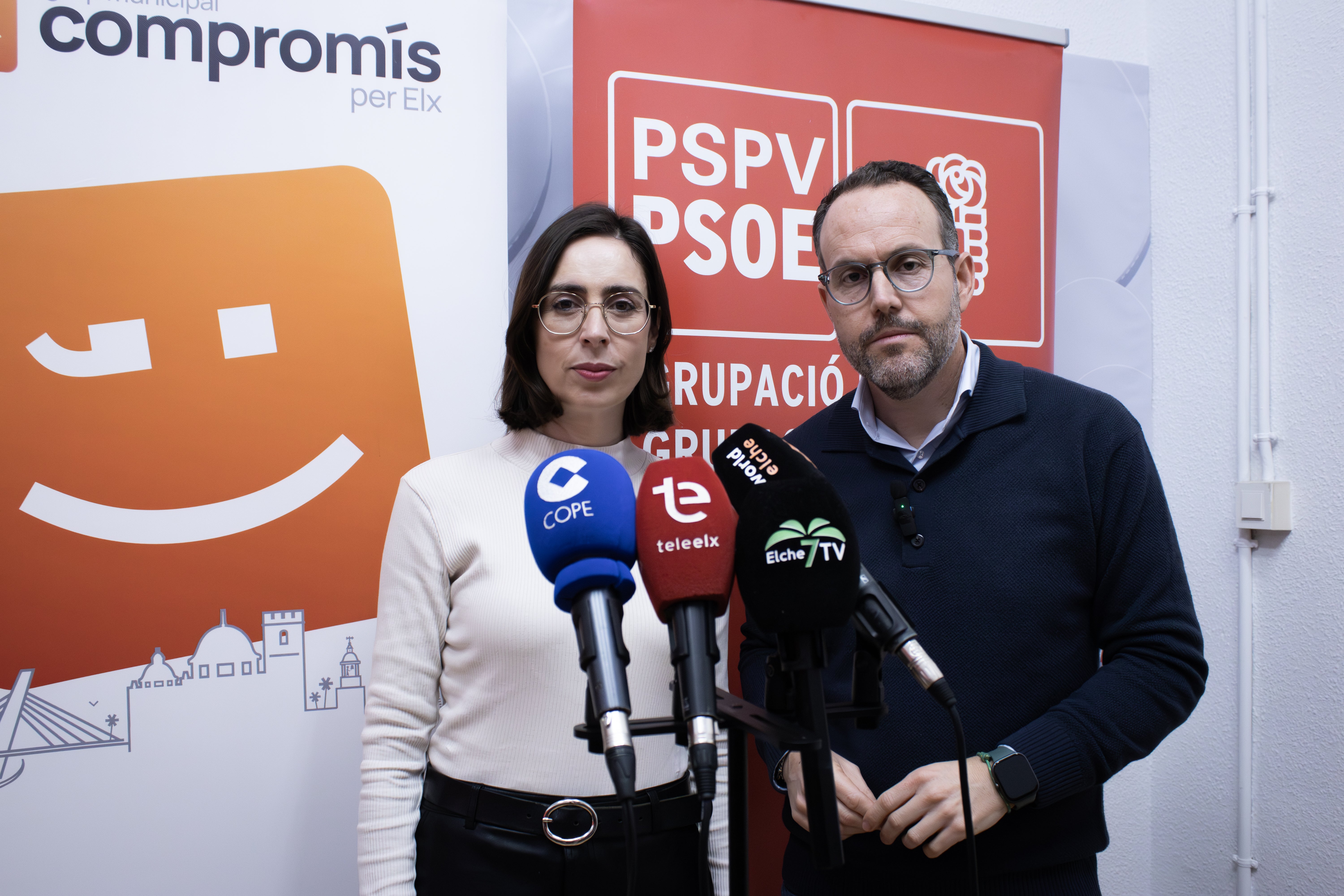El PSOE y Compromís fuerzan en Elche un pleno extraordinario para abordar “el colapso” de la sanidad en la ciudad El PSOE y Compromís fuerzan en Elche un pleno extraordinario para abordar “el colapso” de la sanidad en la ciudad
