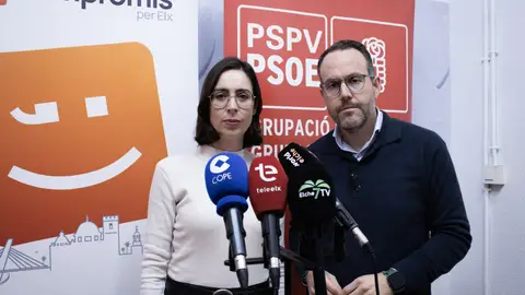 Esther Díez, portavoz de Compromís per Elx, y Héctor Díez, portavoz del PSOE en el Ayuntamiento de Elche. Esther Díez, portavoz de Compromís per Elx, y Héctor Díez, portavoz del PSOE en el Ayuntamiento de Elche.