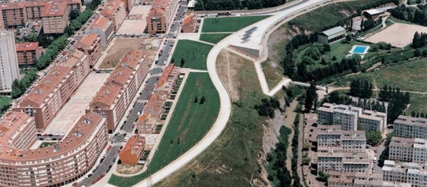 El Ayuntamiento de Pamplona construirá un centenar de viviendas de alquiler social para jóvenes en Etxabakoitz Norte El Ayuntamiento de Pamplona construirá un centenar de viviendas de alquiler social para jóvenes en Etxabakoitz Norte