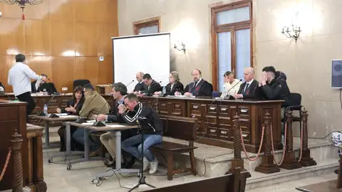 Condenan a siete años de prisión al acusado de matar a un ladrón que entró a robar marihuana en su finca de Inca. Condenan a siete años de prisión al acusado de matar a un ladrón que entró a robar marihuana en su finca de Inca.