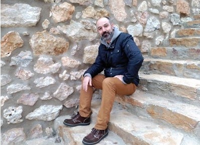 Juan Diego Ingelmo, artista del Carnaval 2026: “He buscado capturar la esencia y los colores de Cuenca en mi cartel” Juan Diego Ingelmo, artista del Carnaval 2026: “He buscado capturar la esencia y los colores de Cuenca en mi cartel”