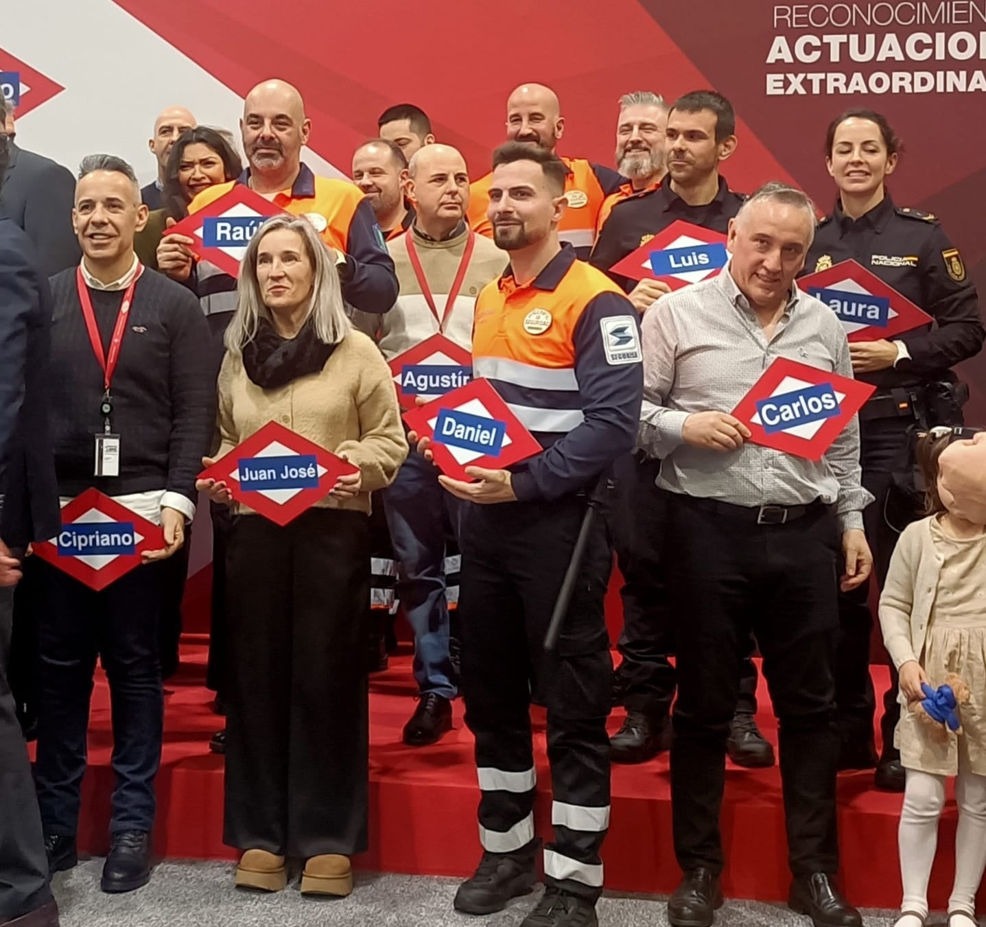 La Comunidad de Madrid premia un año más a los "Héroes del Metro" La Comunidad de Madrid premia un año más a los "Héroes del Metro"