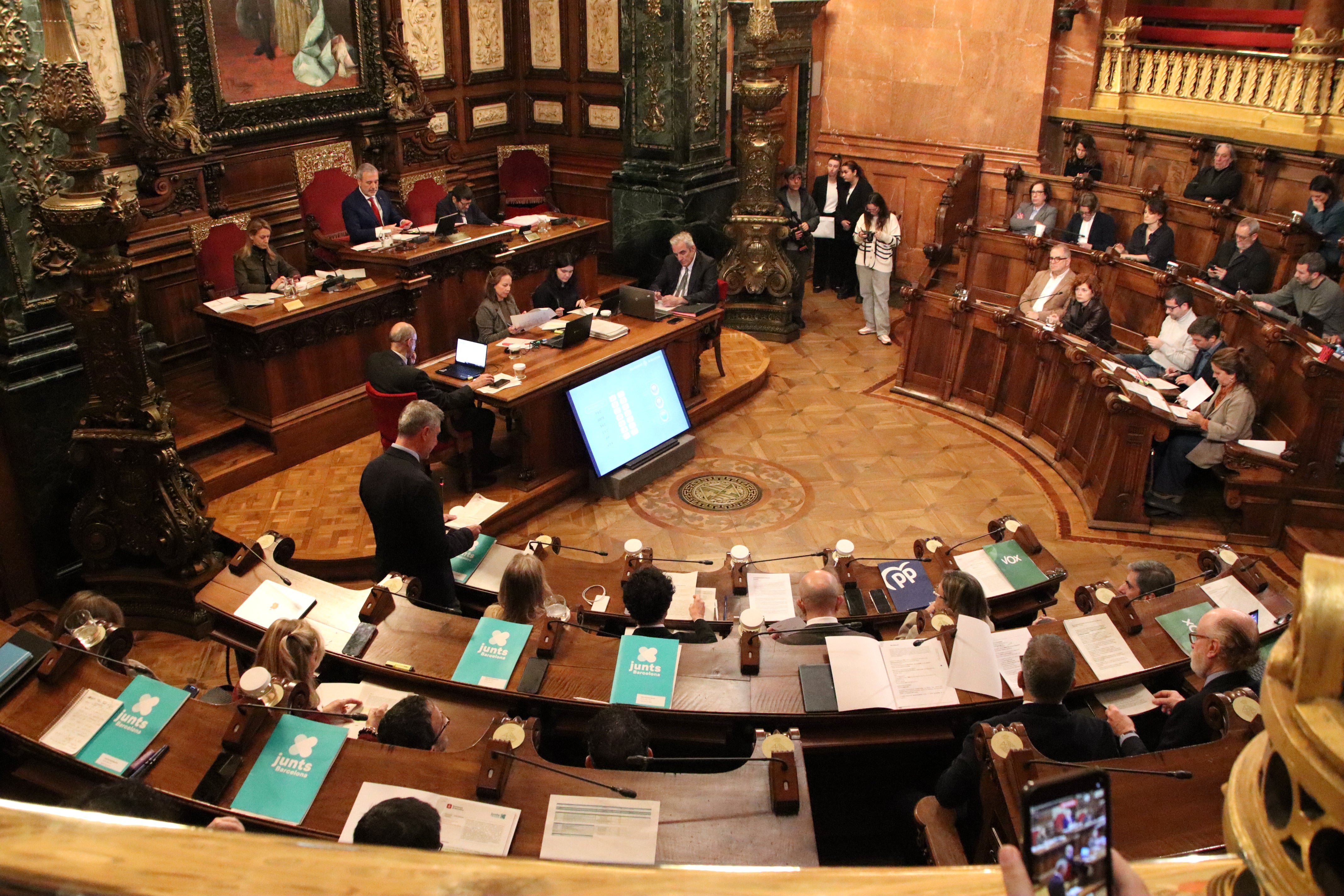 Collboni aprova les balances fiscals de Barcelona amb ERC i Comuns Collboni aprova les balances fiscals de Barcelona amb ERC i Comuns