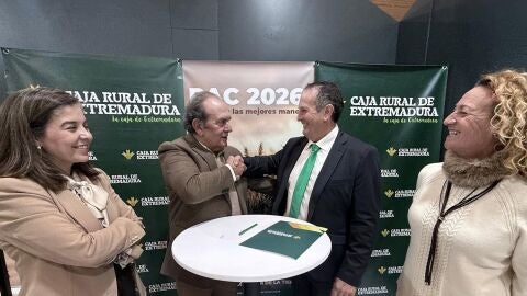 Caja Rural de Extremadura renueva su colaboraci&oacute;n con organizaciones agrarias de la regi&oacute;n para apoyar al sector