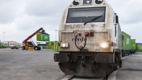 Una imagen de la zona de contenedores en el Puerto de Alicante 