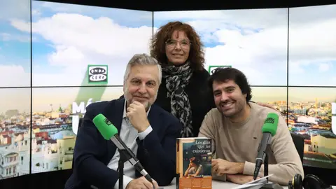 Daniel Ramírez García-Mina con Carlos Alsina y Begoña Gómez de la Fuente Daniel Ramírez García-Mina con Carlos Alsina y Begoña Gómez de la Fuente