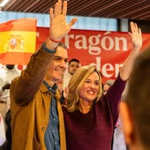 Pedro Sánchez y Pilar Alegría en un acto de campaña en Aragón Pedro Sánchez y Pilar Alegría en un acto de campaña en Aragón