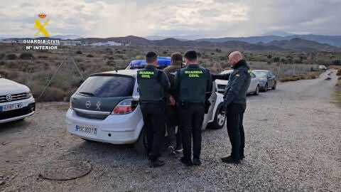 Cae una red que convert&iacute;a pistolas de alarma en armas de fuego reales desde Almer&iacute;a