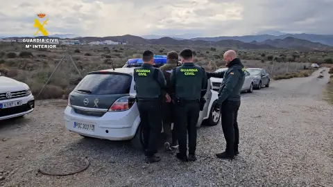 Cae una red que convertía pistolas de alarma en armas de fuego reales desde Almería Cae una red que convertía pistolas de alarma en armas de fuego reales desde Almería