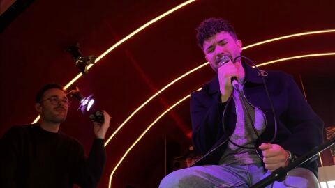 Pablo Albor&aacute;n, en el Local de Ensayo Europa FM