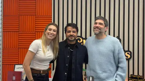 Luis Fonsi con Eva Soriano y Nacho García en Cuerpos especiales Luis Fonsi con Eva Soriano y Nacho García en Cuerpos especiales