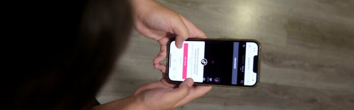 ¿Está de acuerdo con que se prohíba el acceso de los menores de 16 años a las redes sociales?